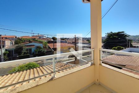 Varanda Suíte de casa à venda com 5 quartos, 190m² em Jardim Ouro Branco, Campinas