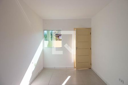 Sala de casa de condomínio para alugar com 2 quartos, 45m² em Vila Campanela, São Paulo