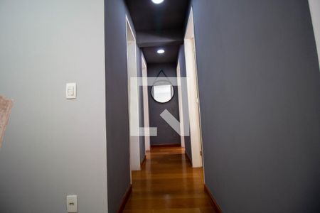 Corredor de apartamento para alugar com 3 quartos, 89m² em Barra Funda, São Paulo