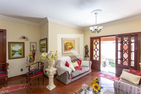 Sala de casa à venda com 4 quartos, 360m² em Santa Branca, Belo Horizonte