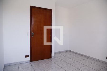 Quarto 1 de casa para alugar com 3 quartos, 100m² em Jardim Mangalot, São Paulo