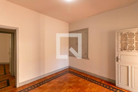 Sala de casa à venda com 3 quartos, 200m² em Carlos Prates, Belo Horizonte