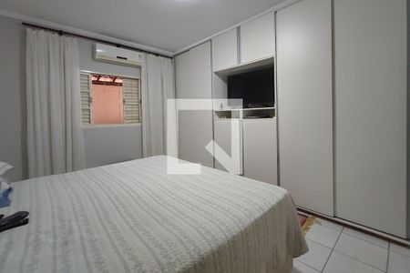 Quarto 3 de casa à venda com 4 quartos, 250m² em Jardim Guarani, Campinas