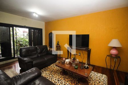 Sala de casa à venda com 3 quartos, 300m² em Cristal, Porto Alegre