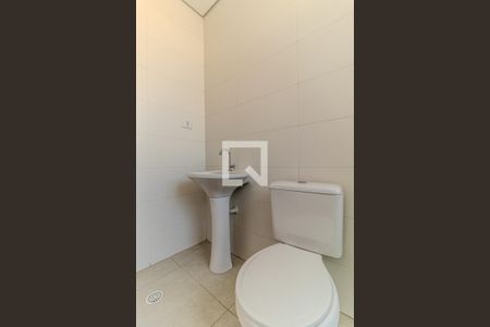 Banheiro de kitnet/studio para alugar com 1 quarto, 30m² em Santa Efigênia, São Paulo