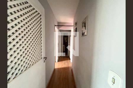 Corredor de apartamento à venda com 3 quartos, 83m² em Vila Alexandria, São Paulo