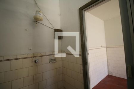 Banheiro de casa à venda com 1 quarto, 60m² em Olaria, Rio de Janeiro