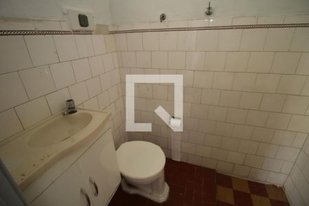 Banheiro de casa à venda com 1 quarto, 60m² em Olaria, Rio de Janeiro