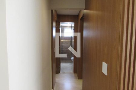 Corredor de acesso aos dormitórios de apartamento à venda com 2 quartos, 85m² em Jaguaré, São Paulo