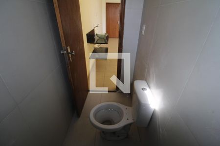 Banheiro de kitnet/studio para alugar com 1 quarto, 40m² em Vila Guilherme, São Paulo