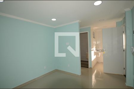 Sala/Quarto de casa para alugar com 1 quarto, 30m² em Penha Circular, Rio de Janeiro