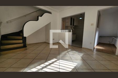 Detalhe Sala de casa para alugar com 2 quartos, 70m² em Boqueirão, Santos