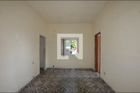 Sala de casa para alugar com 2 quartos, 45m² em Parada de Lucas, Rio de Janeiro
