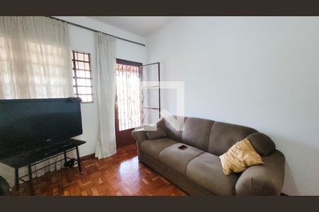 Casa à venda com 2 quartos, 770m² em Vila Nogueira, Campinas
