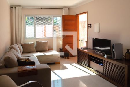 Sala de casa à venda com 3 quartos, 200m² em Jardim Rizzo, Guarulhos