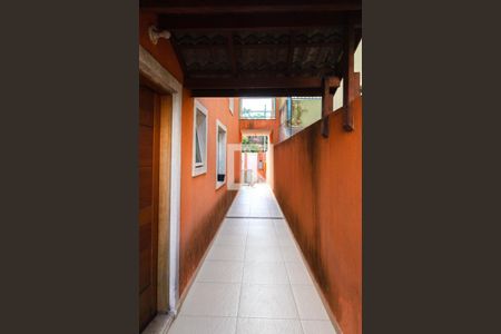 Casa à venda com 200m², 3 quartos e 8 vagas Casa à venda com 200m², 3 quartos e 8 vagasCorredor