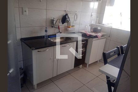 Apartamento à venda com 2 quartos, 77m² em Cachoeirinha, Belo Horizonte