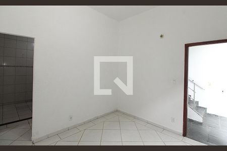 Sala de casa para alugar com 2 quartos, 47m² em Água Santa, Rio de Janeiro