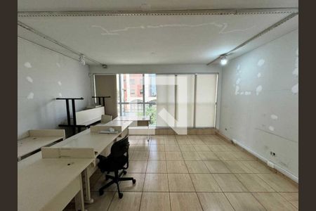 Casa à venda com 4 quartos, 300m² em Ipiranga, São Paulo