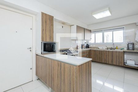 Apartamento à venda com 3 quartos, 335m² em Vila Nova Conceição, São Paulo