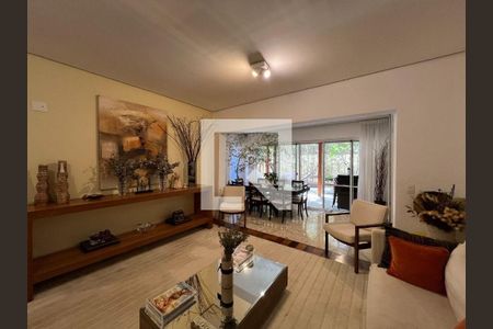 Apartamento à venda com 3 quartos, 240m² em Paraíso do Morumbi, São Paulo