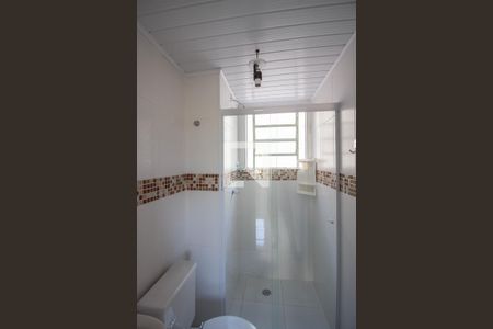 Banheiro de casa de condomínio para alugar com 2 quartos, 50m² em Conjunto Habitacional Fazenda do Carmo, São Paulo
