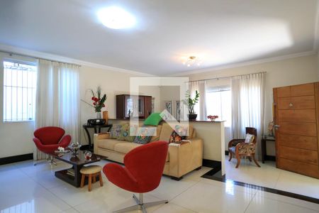 Sala de casa à venda com 4 quartos, 274m² em União, Belo Horizonte