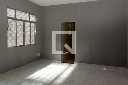 Sala de casa para alugar com 1 quarto, 45m² em Taquara, Rio de Janeiro