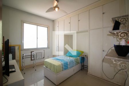 Quarto 1 de apartamento à venda com 3 quartos, 100m² em Leblon, Rio de Janeiro