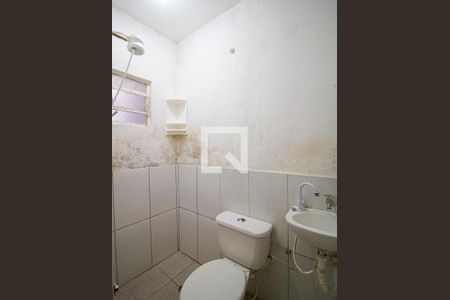 Banheiro de apartamento para alugar com 1 quarto, 45m² em Vila Gustavo, São Paulo