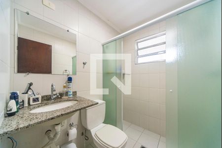 Banheiro  de apartamento à venda com 2 quartos, 60m² em Vila Valparaíso, Santo André
