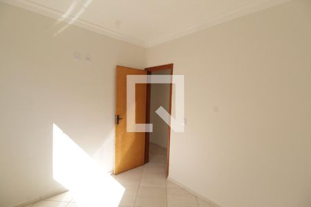 Quarto 1 de apartamento para alugar com 3 quartos, 75m² em Granada, Uberlândia