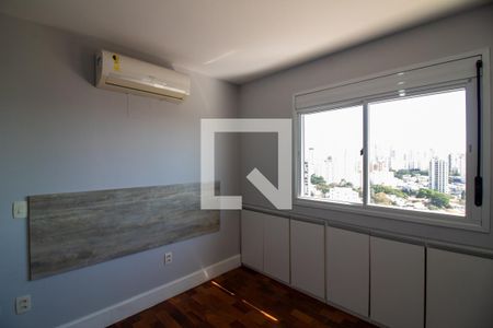 Suíte  de apartamento à venda com 1 quarto, 65m² em Campo Belo, São Paulo