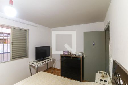 Quarto 1 de casa para alugar com 2 quartos, 199m² em Jardim Samara, São Paulo