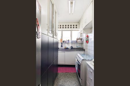 Apartamento à venda com 120m², 2 quartos e 1 vaga Apartamento à venda com 120m², 2 quartos e 1 vagaCozinha