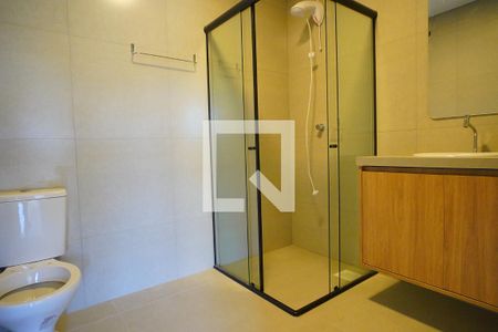 Banheiro  de kitnet/studio para alugar com 1 quarto, 25m² em Itacorubi, Florianópolis
