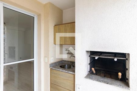 Varanda da sala de apartamento à venda com 2 quartos, 73m² em Jardim Tupanci, Barueri