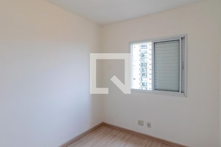 Quarto  de apartamento à venda com 2 quartos, 73m² em Jardim Tupanci, Barueri