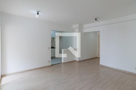 Sala de apartamento à venda com 2 quartos, 73m² em Jardim Tupanci, Barueri