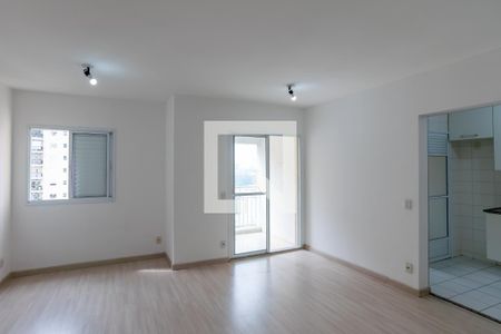 Sala de apartamento à venda com 2 quartos, 73m² em Jardim Tupanci, Barueri