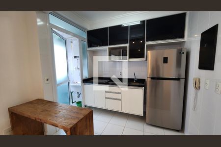 Cozinha e Área de Serviço de kitnet/studio para alugar com 1 quarto, 48m² em Centro, Jundiaí
