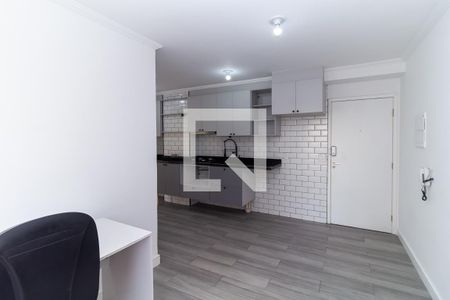 Sala de apartamento à venda com 2 quartos, 40m² em Sítio da Figueira, São Paulo