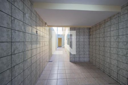 Garagem de casa à venda com 5 quartos, 195m² em Jardim Bonifacio, São Paulo