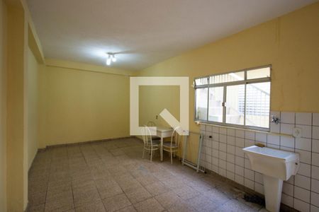 Área de Serviço de casa à venda com 5 quartos, 195m² em Jardim Bonifacio, São Paulo