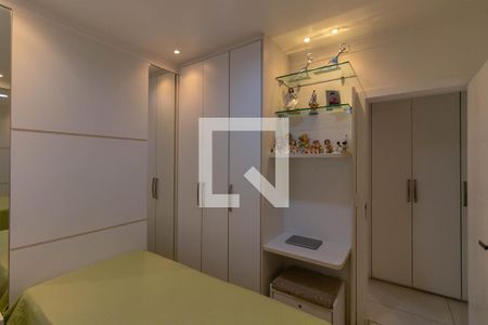 Quarto de apartamento à venda com 3 quartos, 100m² em Lourdes, Belo Horizonte