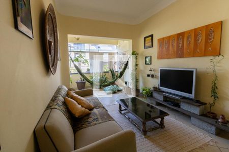 Sala de Tv de apartamento para alugar com 3 quartos, 92m² em Vila Maia, Guarujá