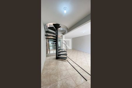 Sala de casa para alugar com 3 quartos, 270m² em Parque Marajoara, Santo André