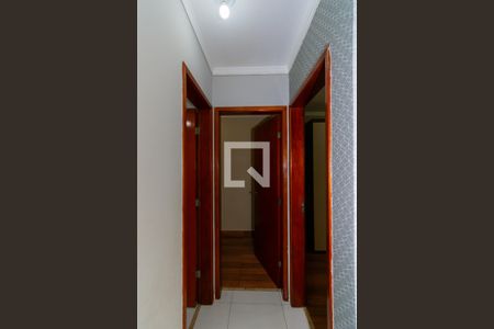 Corredor de apartamento para alugar com 2 quartos, 50m² em Vila Antonieta, São Paulo
