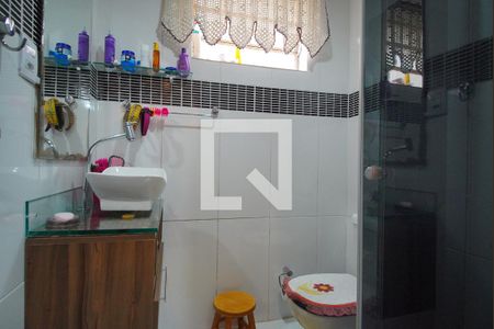 Banheiro Corredor de casa para alugar com 1 quarto, 49m² em Jardim Dona Leopoldina, Porto Alegre