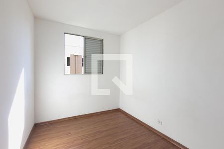 Quarto 2 de apartamento à venda com 2 quartos, 64m² em Vila Carmosina, São Paulo